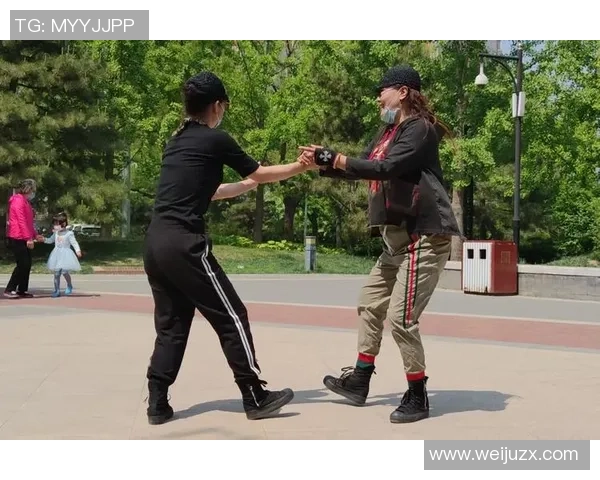 成都街舞队在极限运动联赛中的默契配合与精彩表现分析